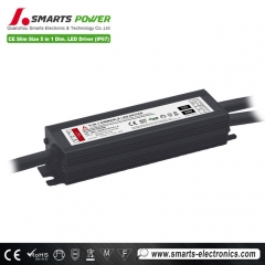 5-in-1 dimmbarer LED-Treiber 12 V 36 W